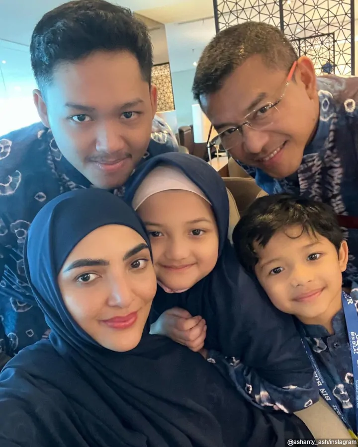 Tanpa Makeup Saat Umrah