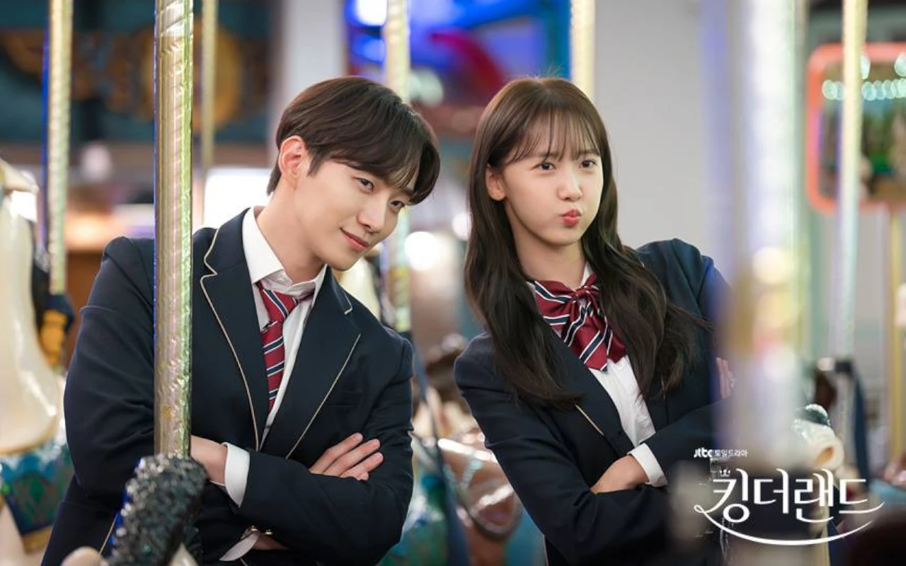 Junho dan Yoona 'King the Land' Dinobatkan Jadi Pasangan Drama Dengan Chemistry Terbaik 