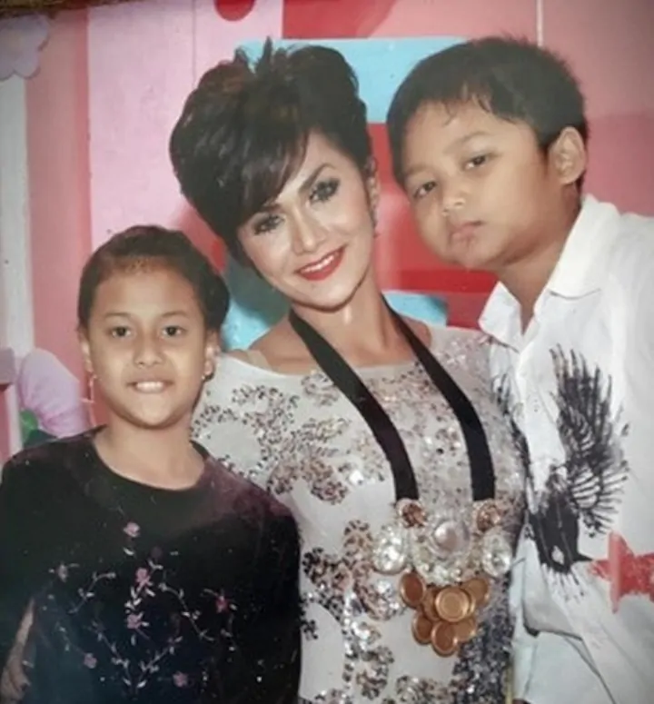 Miliki Paras Manis Saat Remaja