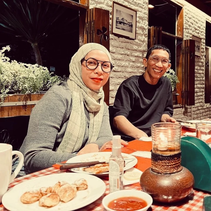 Puluhan Tahun Berumah Tangga