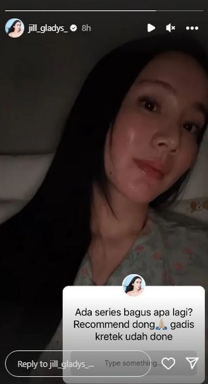 Betharia Sonata Bagikan Obrolan Rinoa Aurora, Nagita Slavina Sulit Dikenali di Foto Lawas-Topik Pagi