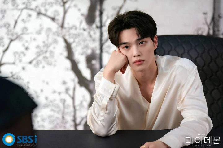 Song Kang Kesulitan Perankan Karakter Iblis Narsis di \'My Demon\'