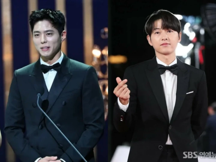 Reuni Park Bo Gum dan Song Joong Ki di Blue Dragon Film Awards 2023 Tuai Sorotan