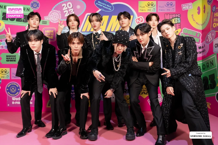 TREASURE di red carpet MAMA 2023