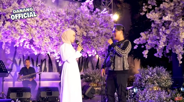 Keseruan Duet