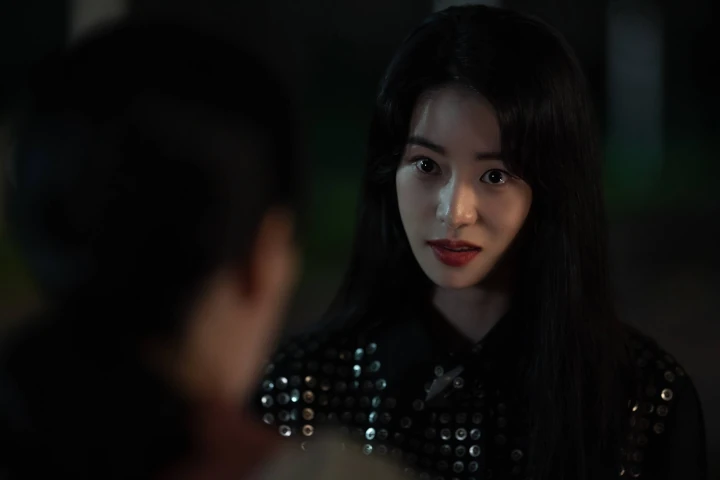 \'The Glory\' Bantu Lim Ji Yeon Sabet Piala Asian Academy Creative Awards 2023