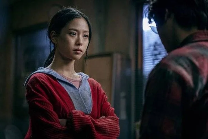 Go Min Si Beri Spoiler Soal Kemunculan Lee Do Hyun di \'Sweet Home 3\' Go Min Si Beri Spoiler Soal Kemunculan Lee Do Hyun di \'Sweet Home 3\'