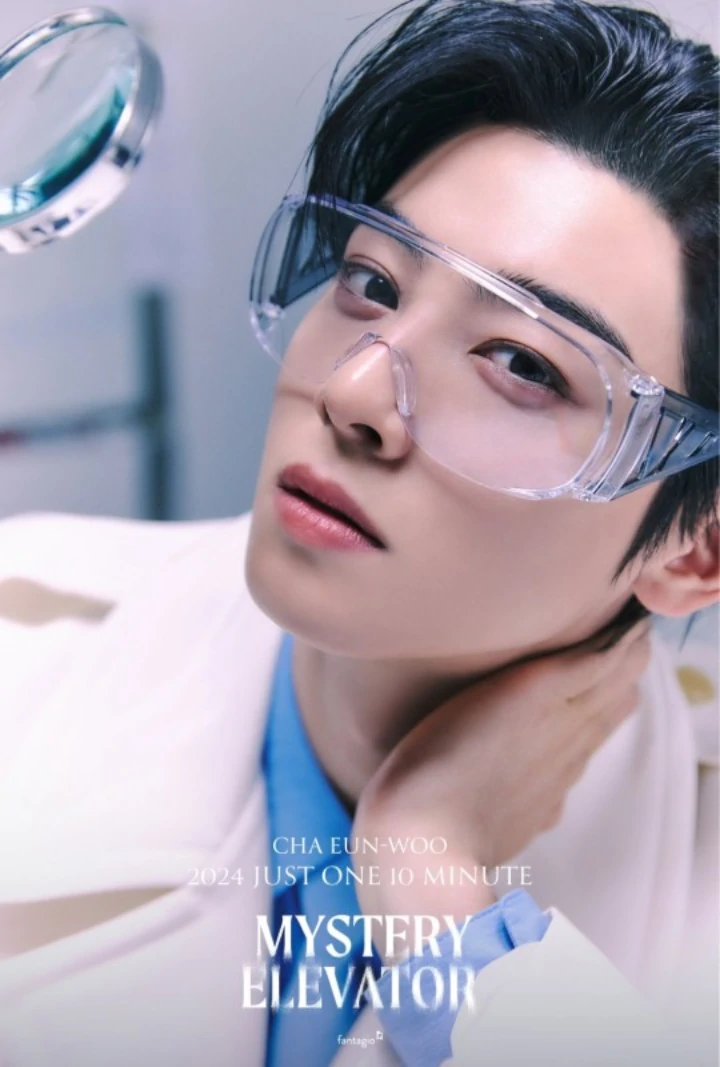 Cha Eunwoo Mendadak Jadi Ilmuwan Ganteng di Poster Album Debut Solo