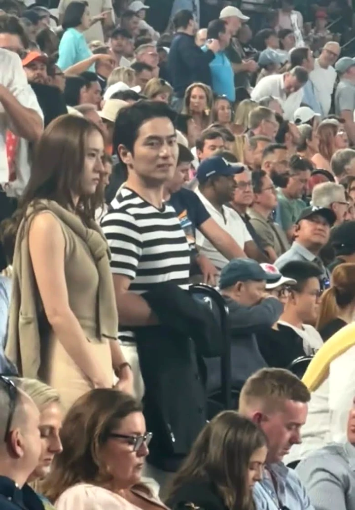 Krystal Jung dan Lee Jin Wook Nonton Tenis Bareng di Luar Negeri