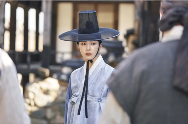 Visual Cantik Shin Se Kyung di \'Captivating The King\' Dikritik Jurnalis Korea