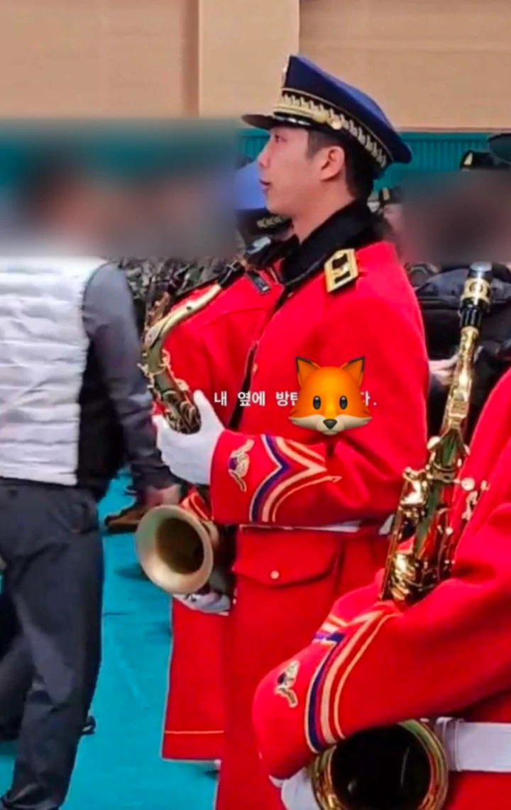 RM BTS Pegang Alat Musik Tak Terduga di Band Militer
