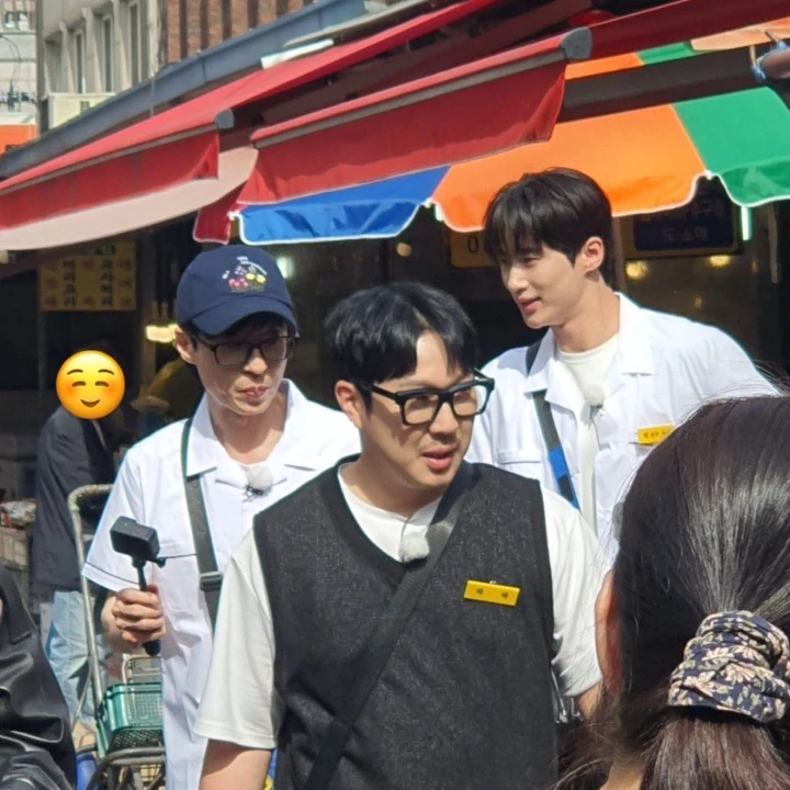 Potret Byeon Woo Seok Syuting \'Running Man\' Plek Mirip Ryu Sun Jae \'Lovely Runner\'