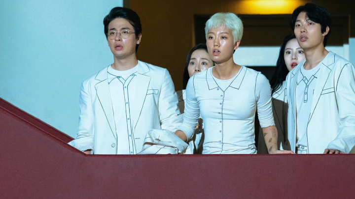 Alur Drama Ryu Jun Yeol \'The 8 Show\' Tuai Pro Kontra Mirip \'Squid Game\' Alur Drama Ryu Jun Yeol \'The 8 Show\' Tuai Pro Kontra Mirip \'Squid Game\'