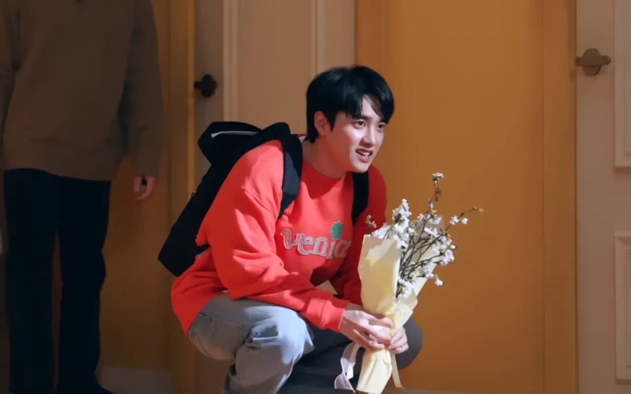 D.O. EXO Penuh Perjuangan Syuting Adegan Naik Sepeda di MV 'Mars'