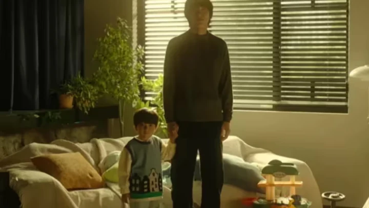 Ending Nasib Jang Ki Yong di \'The Atypical Family\' Dianggap Mirip \'Lovely Runner\'