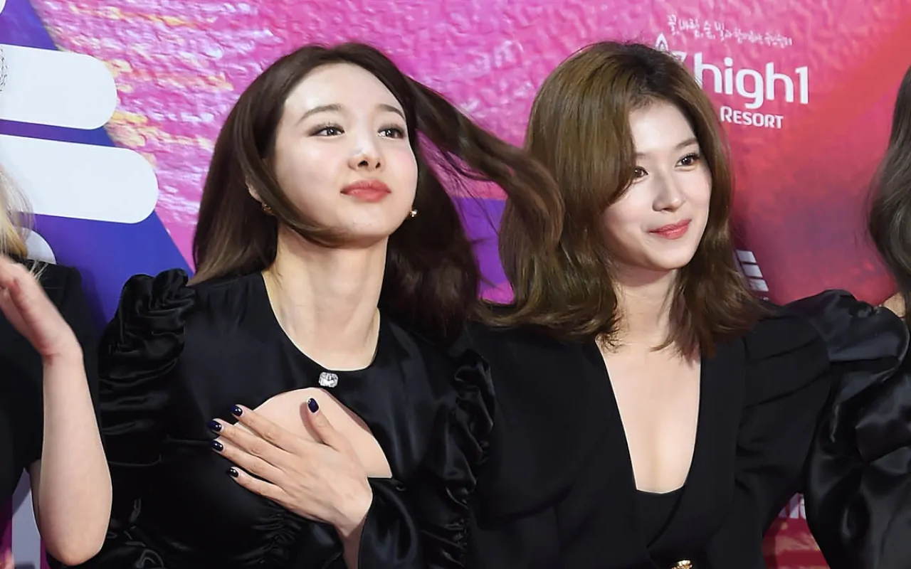Nayeon dan Sana Berandai-andai Jika Salah Satu Member TWICE Keluar