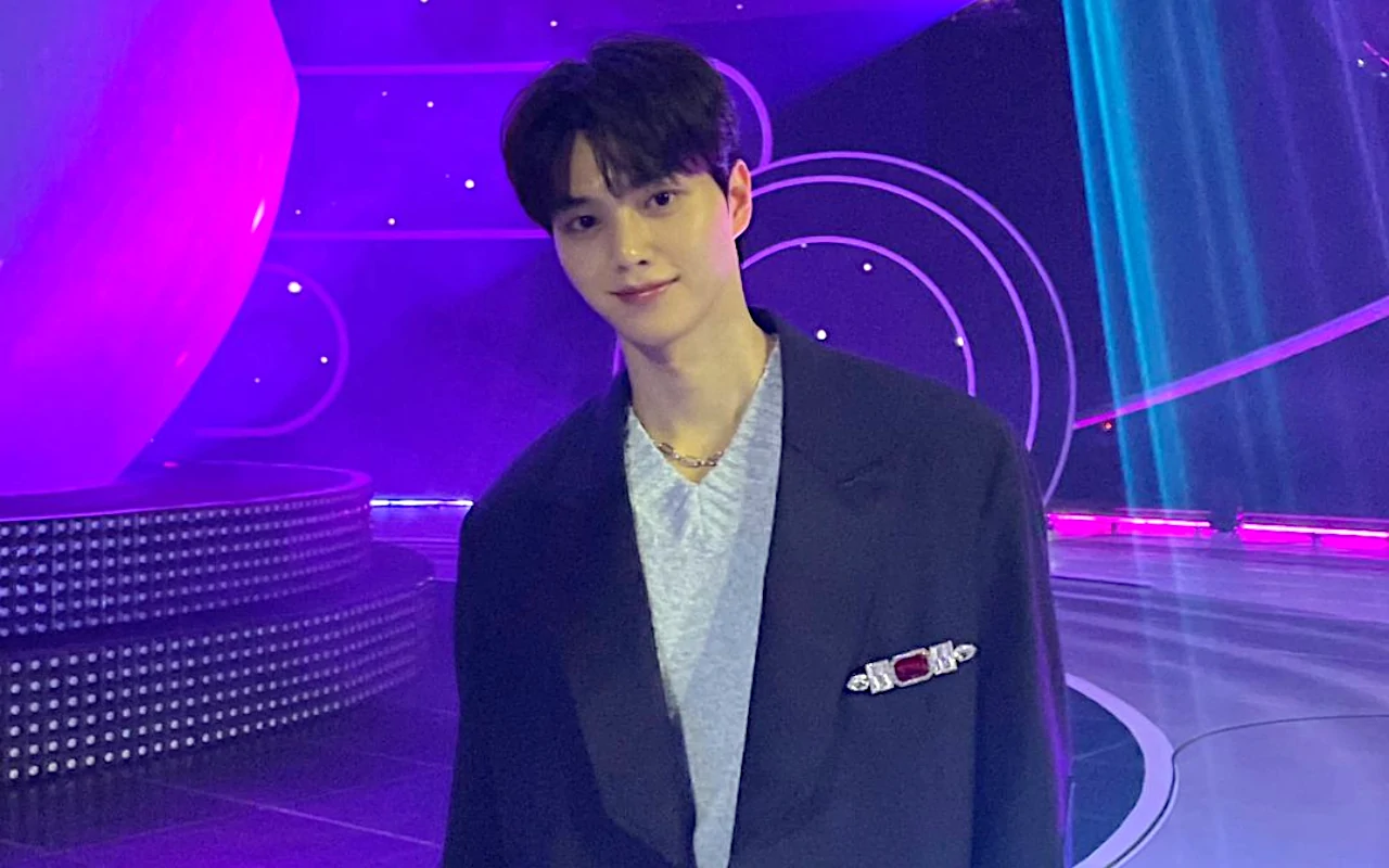 Song Kang Lalui 5 Tahap Kedukaan Sekaligus saat Cukur Rambut sebelum Wamil