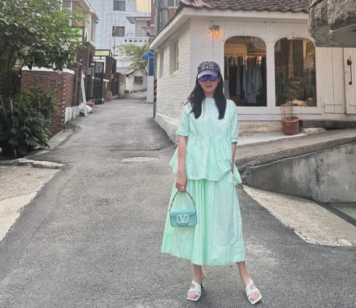 Attitude Hyun Bin saat Temani Son Ye Jin Belanja Disorot