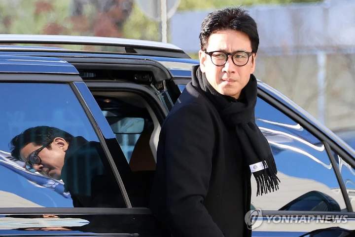 Wartawan Dispatch Ditangkap atas Kasus Lee Sun Kyun