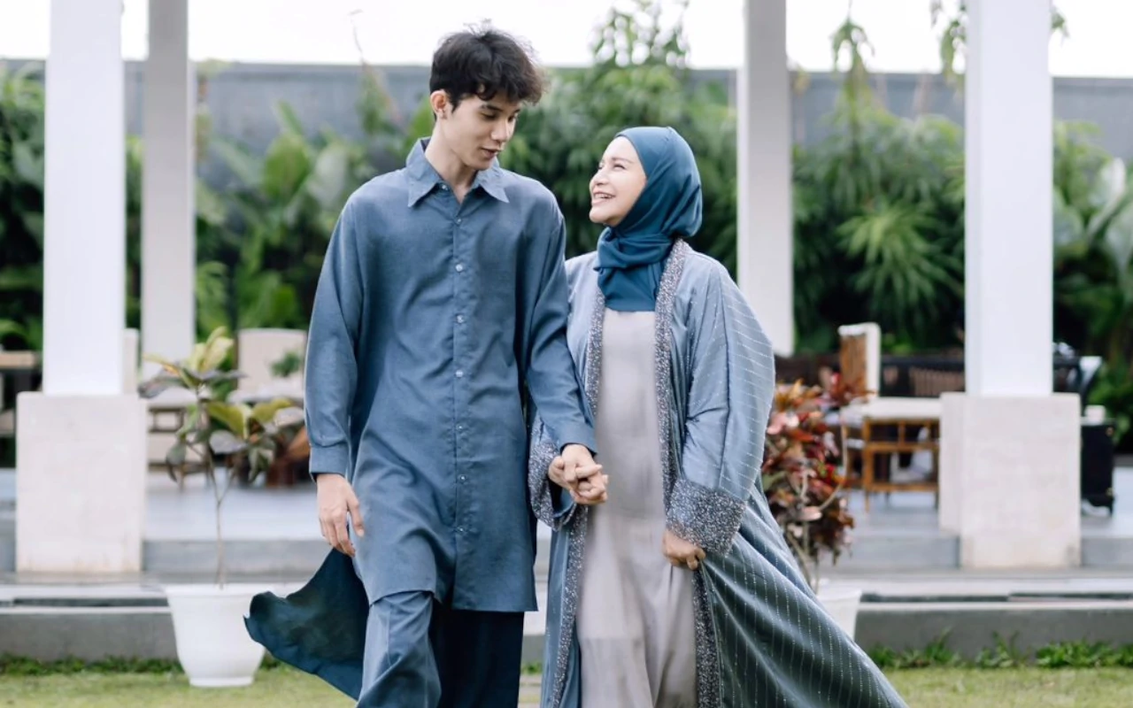 Putra Tampan Rossa Tahan Tangis kala Ibu Bahas Surat Wasiat di Podcast Denny Sumargo