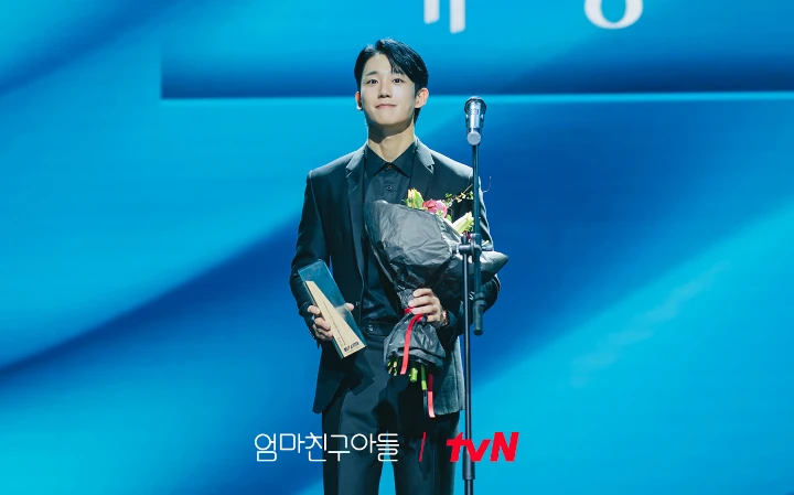 Jung Hae In Kuak Alasan Setuju Jadi Pasangan Jung So Min di \'Love Next Door\'