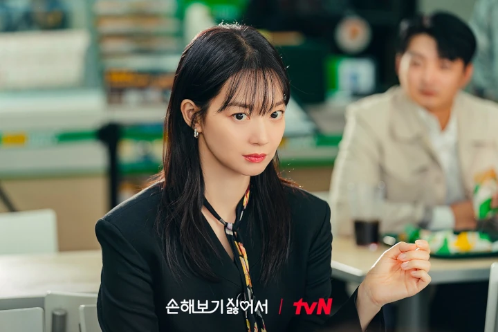 Shin Min A Bongkar Alasan Tertarik Jadi Istri Kim Young Dae di \'No Gain No Love\'