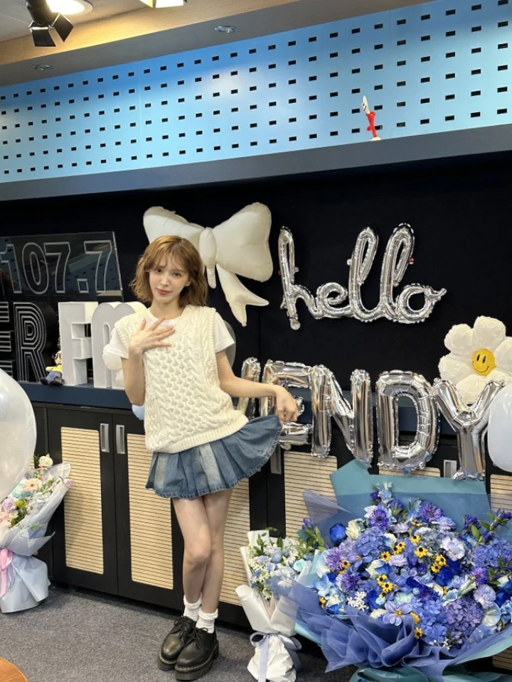 Cuitan Akun Red Velvet soal Comeback Wendy Siaran Radio Jadi Perbincangan