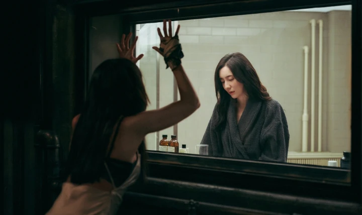 Park Ji Hyun Kuak Rasanya Beradegan Vulgar di Film Bareng Song Seung Heon