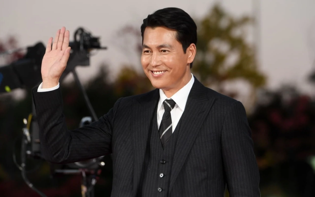 Masa Lalu Pilu Jung Woo Sung Diungkit Imbas Skandal Percintaan dengan 3 Wanita