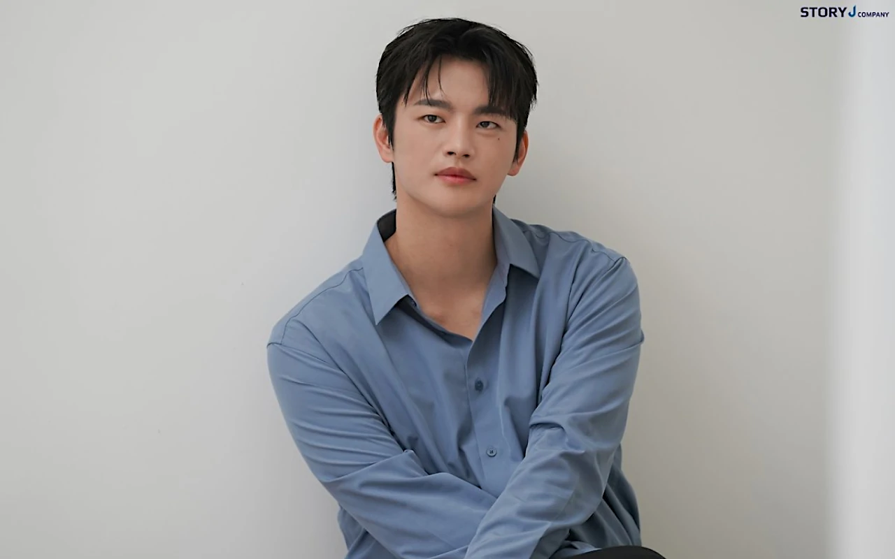 Chat Seo In Guk & Adik Cewek Bahas Uang Saku Tuai Respons Haru