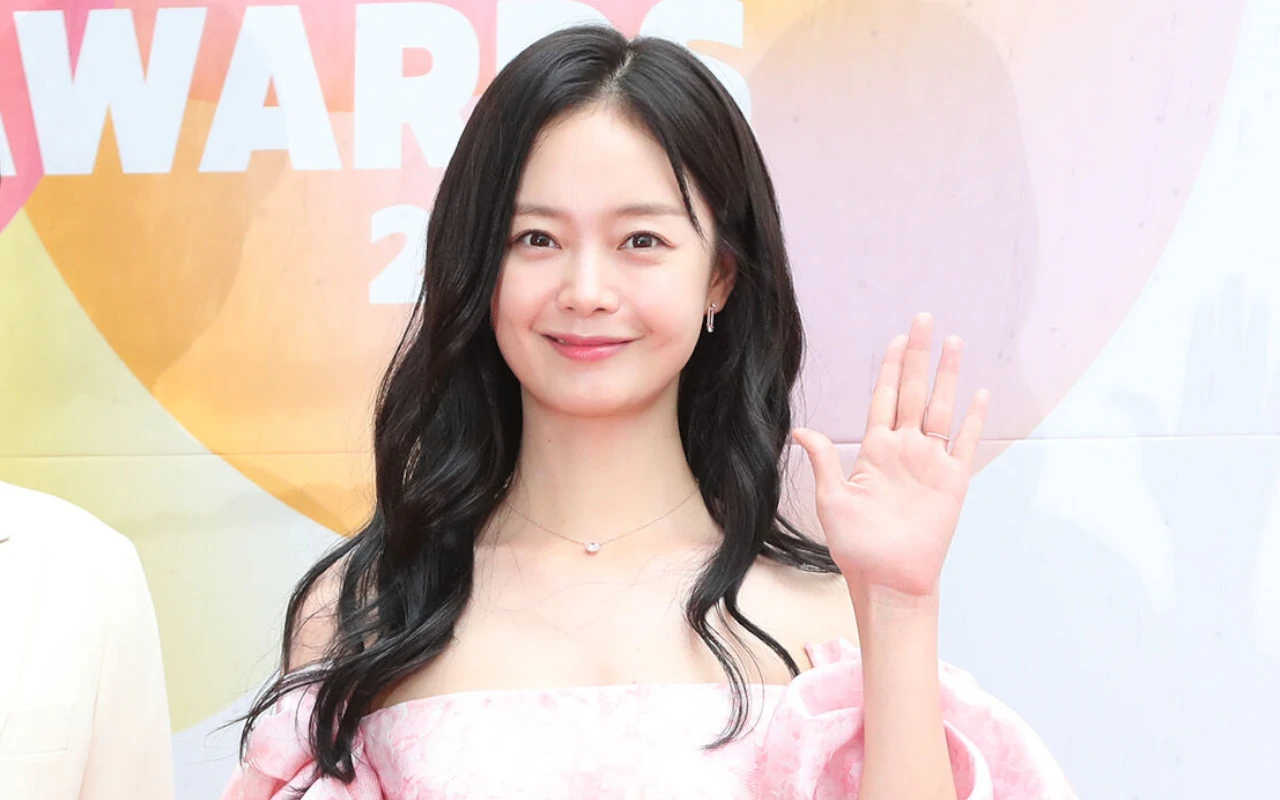 Jeon So Min Kuak Alasan Tak Bisa Dekat dengan Sosok Ayah