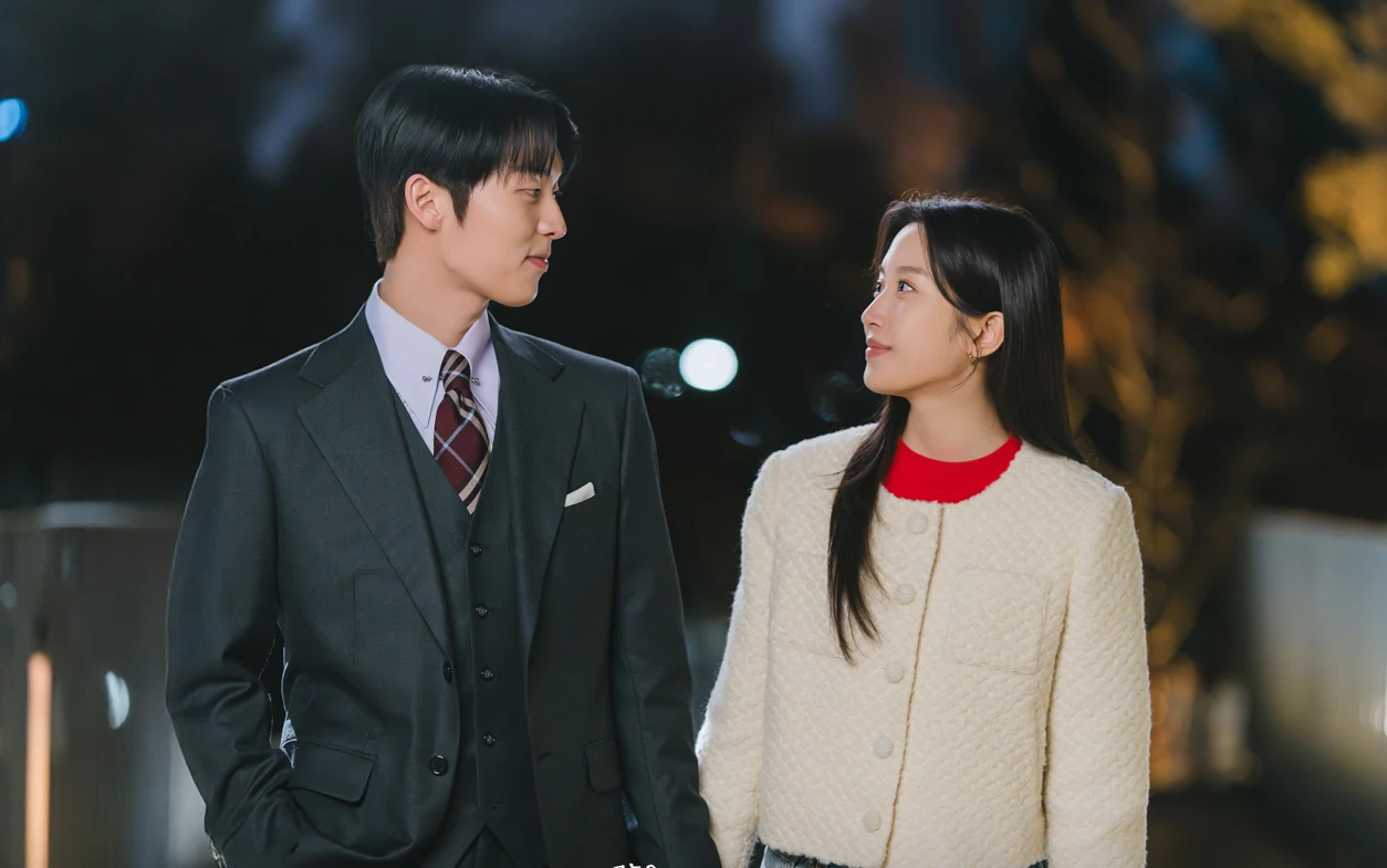 Moon Ga Young Favoritkan Momen Ciuman dengan Choi Hyun Wook di 'My Dearest Nemesis'