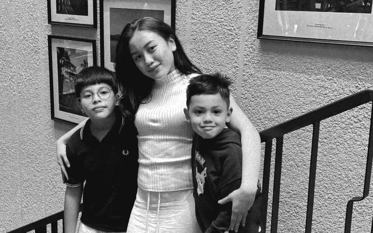 Laura Putri Nikita Mirzani Asyik Joget Bareng Adik usai Wajah Disindir Gradakan