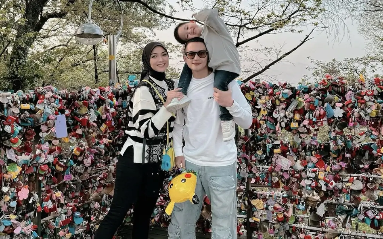 Citra Ciki Spill Kondisi Rezky Aditya yang Sempat Demam Berdarah saat Umrah