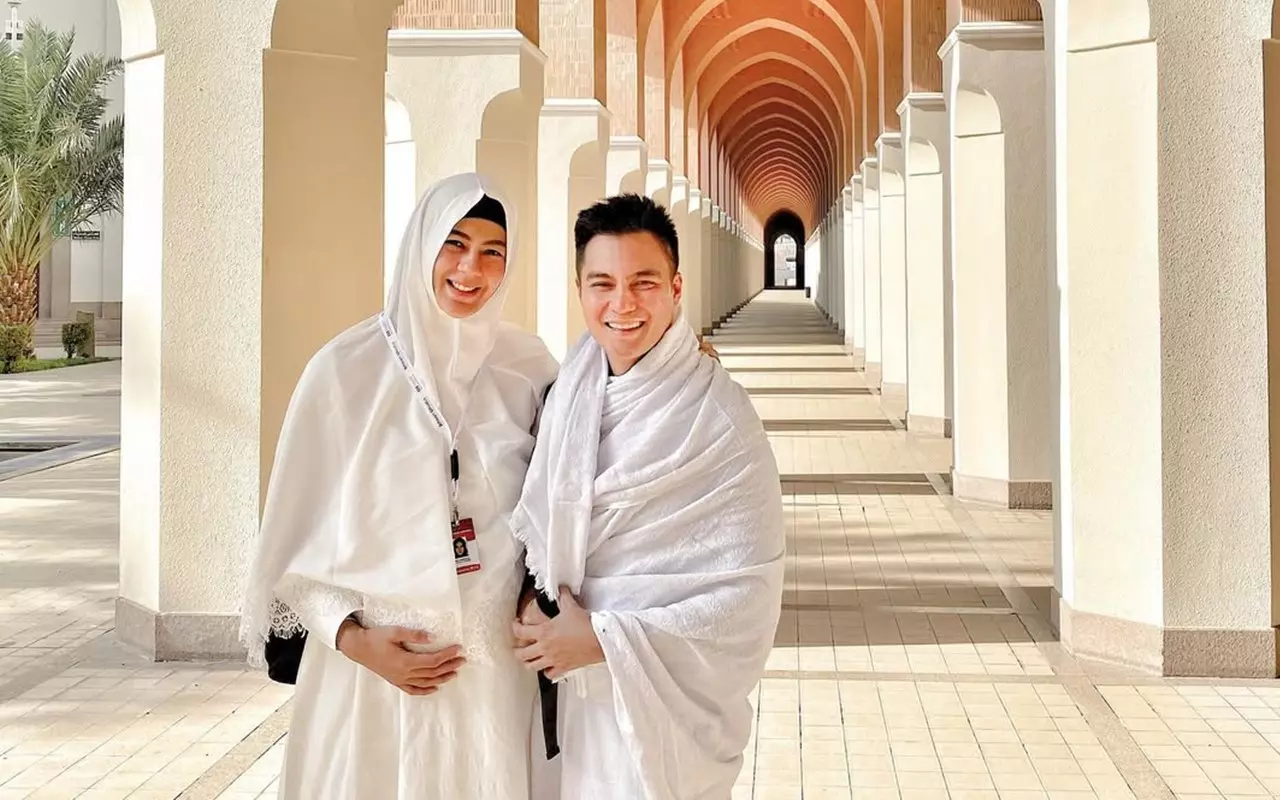 Paula Verhoeven Dirujak usai Ngaku Ngobrol dengan Teman Pria Baim Wong di Kamar Tamu