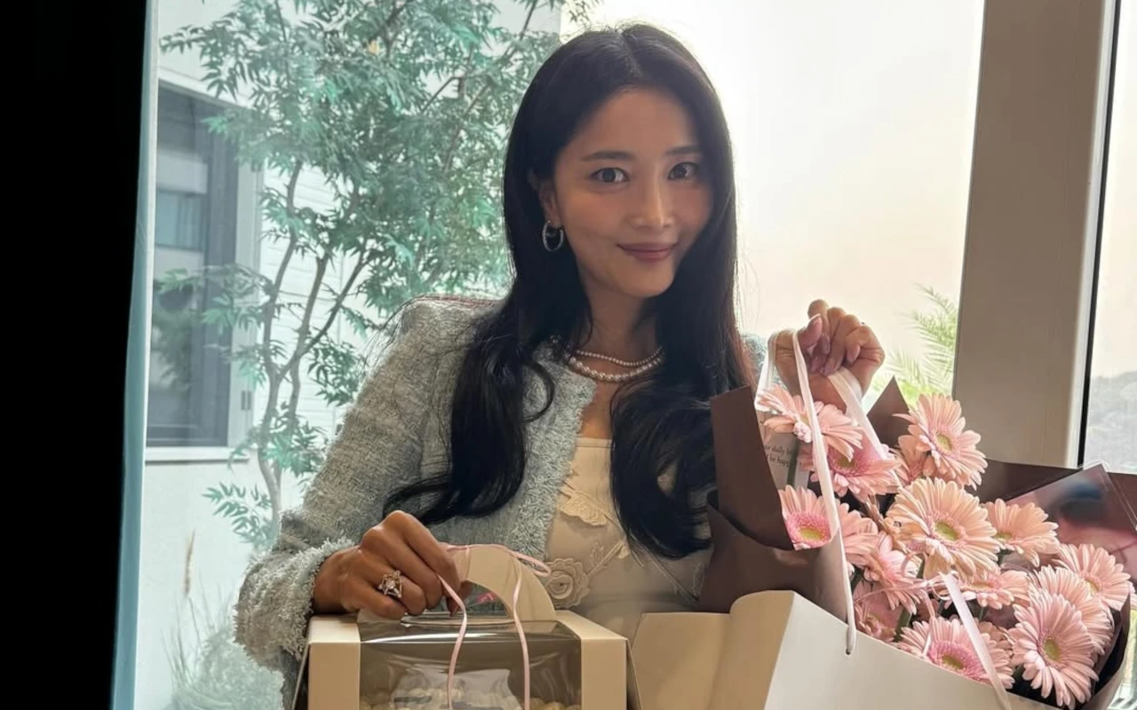 Oh Yoon Ah Bongkar Perilaku Kasar Mantan Pacar ke Anaknya