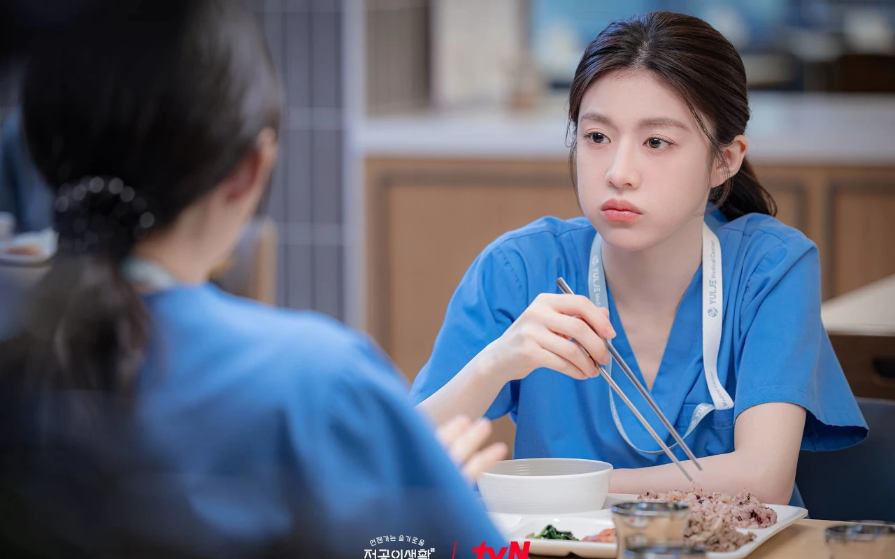 Attitude Go Yoon Jung Mirip Anak Cowok Kelas 5 SD Dikuak Sutradara Shin Won Ho