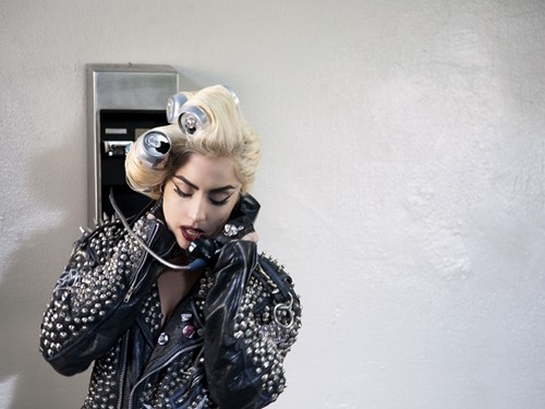 Gambar Foto Pemotretan Lady GaGa dalam Video Musik Telephone