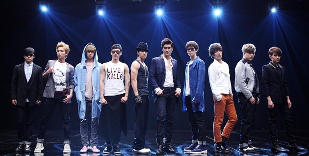Gambar Foto Super Junior di Salah Satu Konser