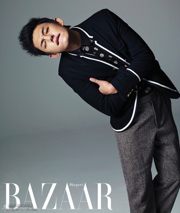 Gambar Foto Yoo Ah In untuk Majalah Bazaar Korea
