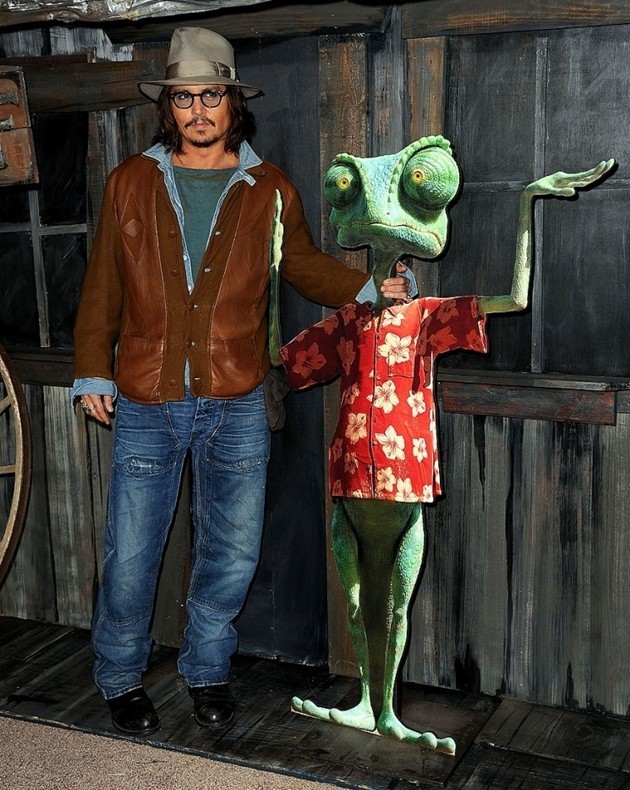 Gambar Foto Johnny Depp Hadir di Premiere Rango