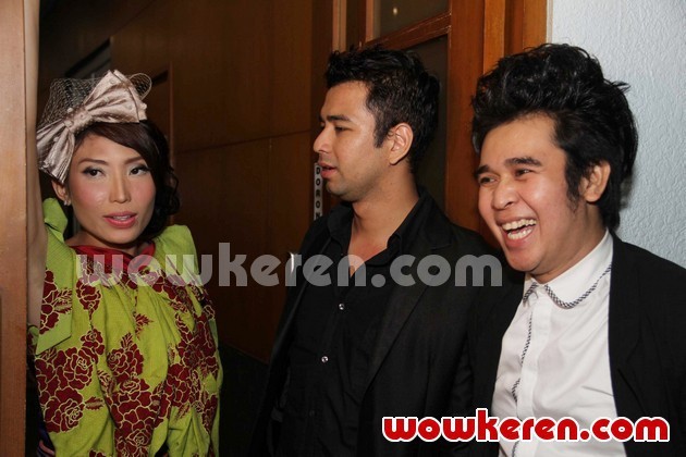 Gambar Foto Ayu Dewi, Raffi Ahmad dan Olga Syahputra di Semarak HUT 'Dahsyat' Ke-4 RCTI