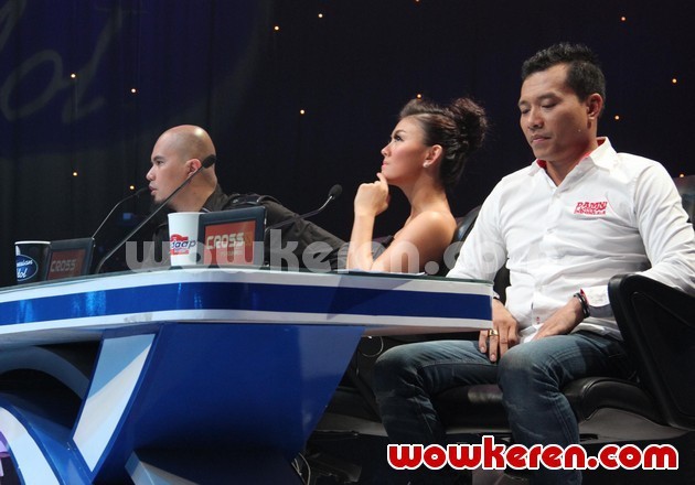 Gambar Foto Ahmad Dhani, Agnes Monica dan Anang Hermansyah Sebagai Juri Indonesian Idol 2012