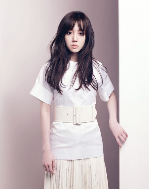Gambar Foto Lim Soo Jung Berpose Untuk Majalah Elle