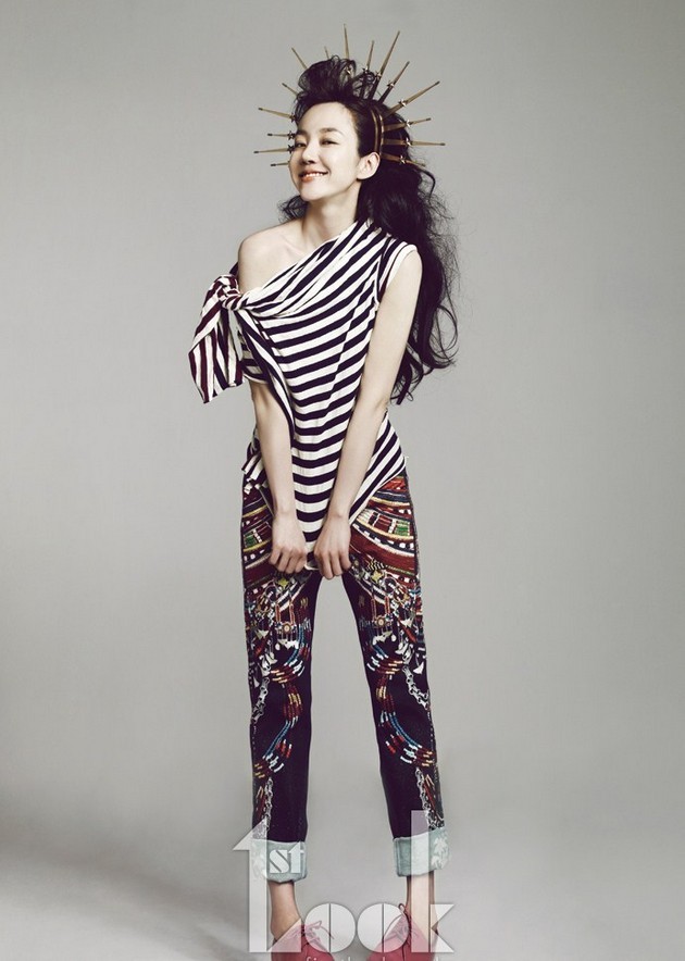 Gambar Foto Lim Soo Jung Berpose Untuk 1st Look Fashion