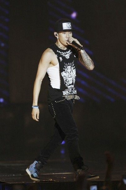 Gambar Foto Jay Park di Panggung MTV World Stage