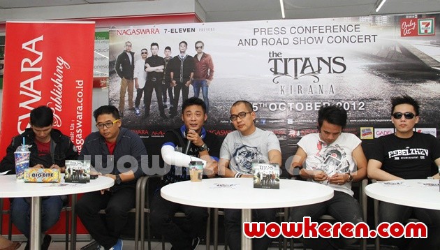 Gambar Foto The Titans Saat Peluncuran Album 'Kirana'