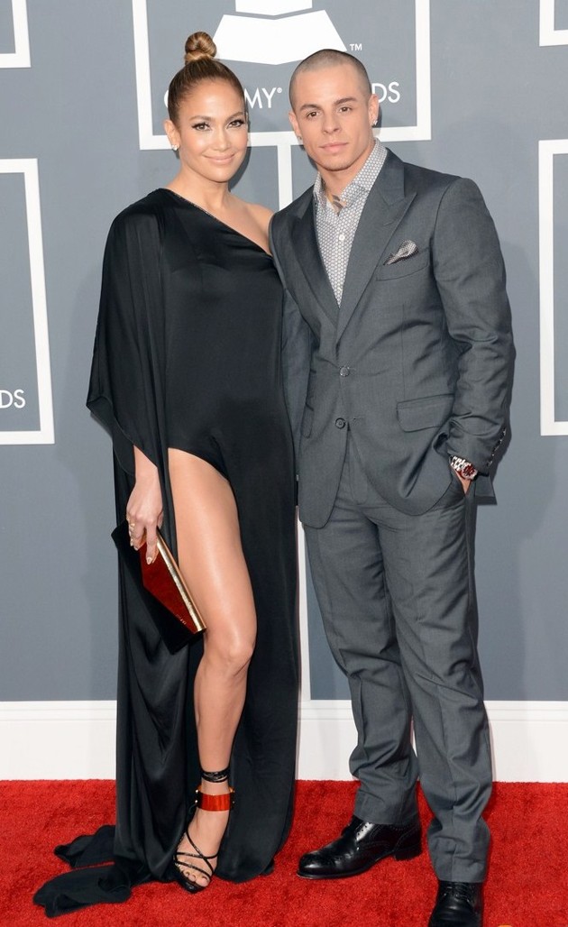 Gambar Foto Jennifer Lopez dan Casper Smart di Red Carpet Grammy Awards 2013