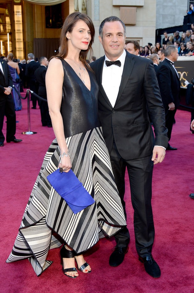 Gambar Foto Sunrise Coigney dan Mark Ruffalo di Red Carpet Oscar 2013