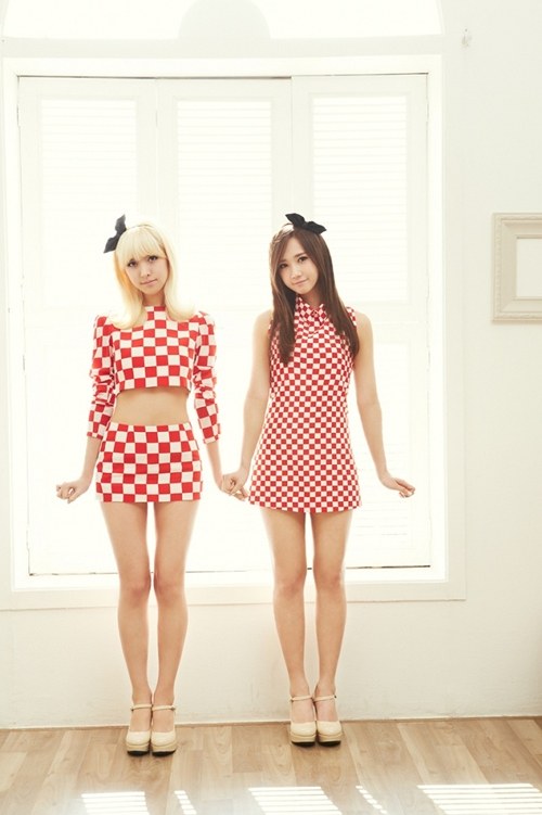 Gambar Foto Alice dan Yooara Hello Venus di Teaser Single 'Do You Want Some Tea'